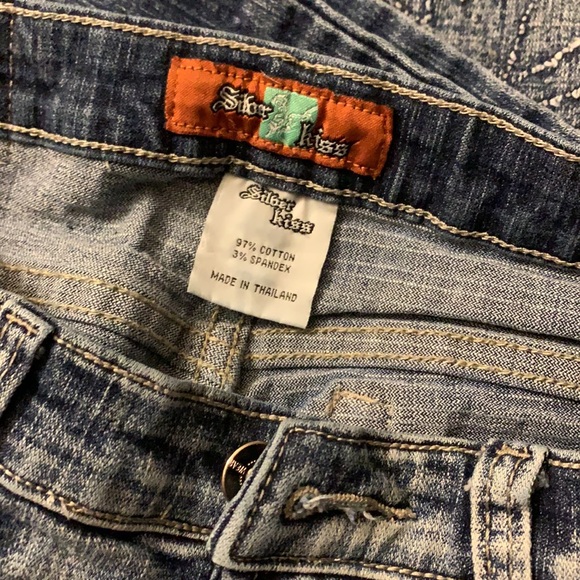 Jeans - Picture 5 of 5